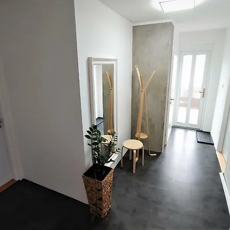 Lenka Apartment *